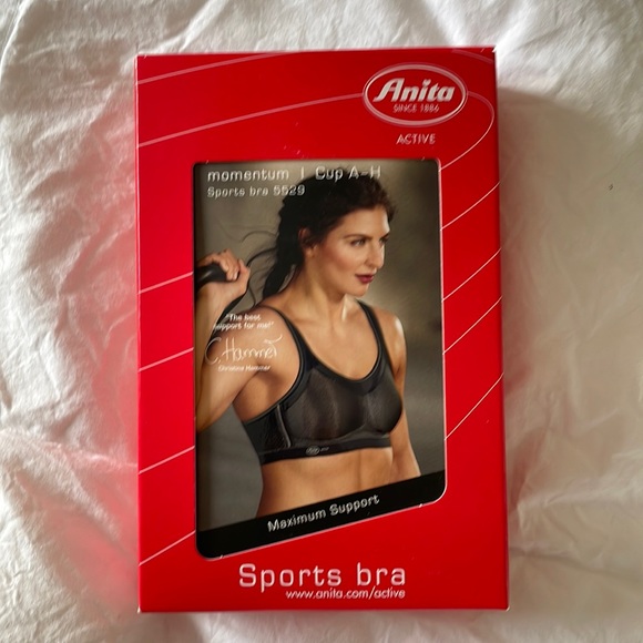 38H Anita Momentum Sports Bra, black colour l - Picture 4 of 7